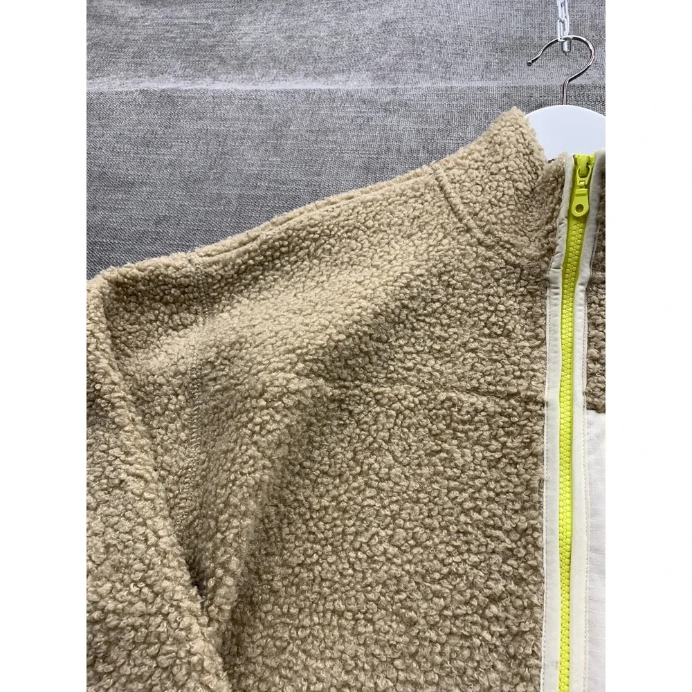 Universal Thread Goods Co Faux Fur Jacket Womens Small Beige Mock Neck Warm Wear